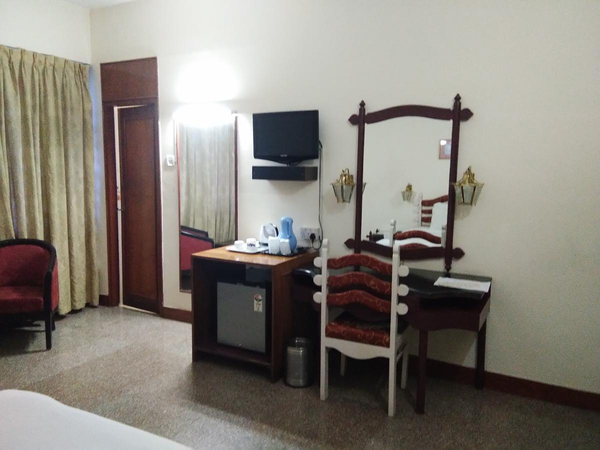 Hotel Pankaj Thiruvananthapuram Esterno foto