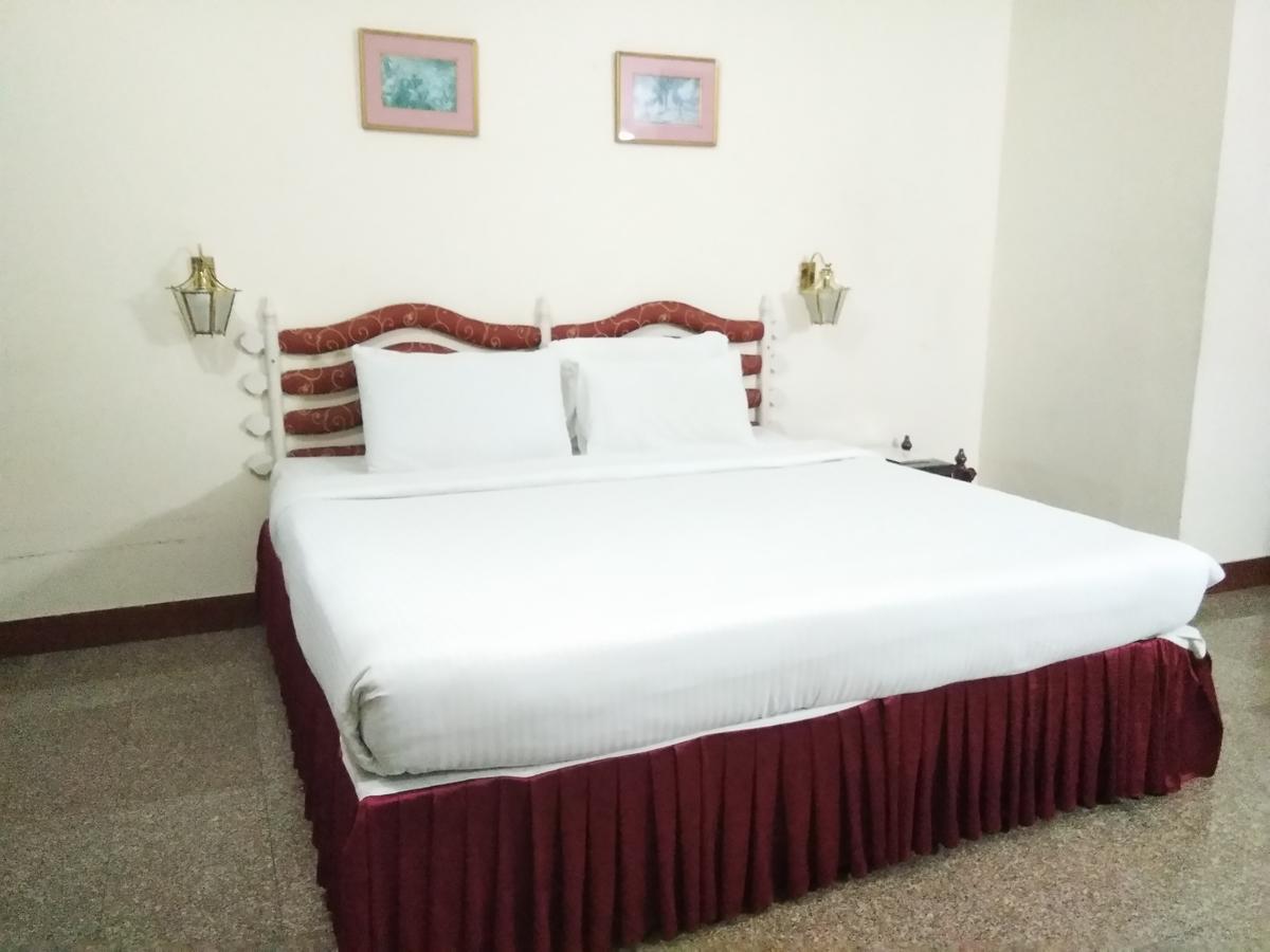 Hotel Pankaj Thiruvananthapuram Esterno foto