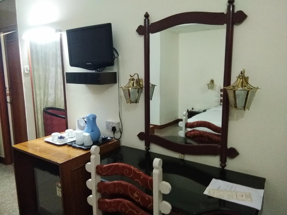 Hotel Pankaj Thiruvananthapuram Esterno foto